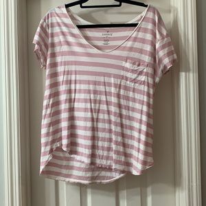 American Eagle “favorite” tee